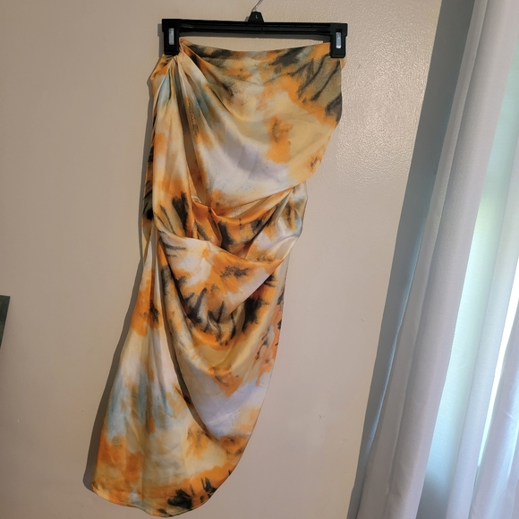 PrettyLittleThing Orange Tye Dye Ruched Midi Skirt - Picture 7 of 12